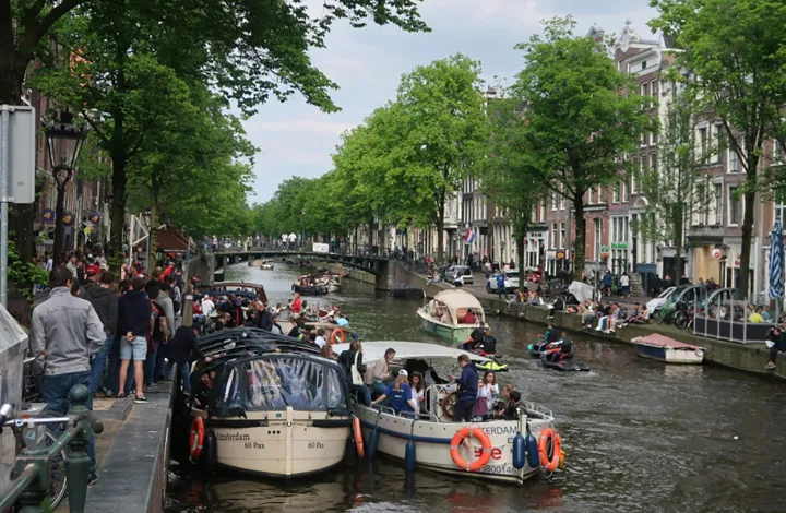 قوانین عجیب در برخی کشورهای موردعلاقه گردشگران کانادایی